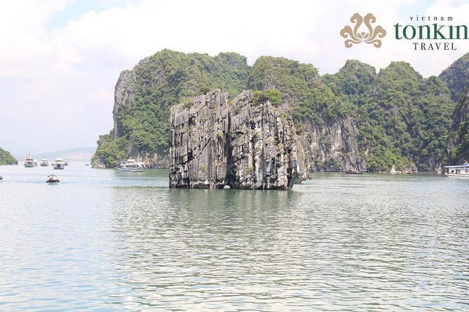 Halong Bay Deluxe Cruise 2 Days/ 1 Nights: Full Meals, Kayaking & Swimming - Packing Recommendations
