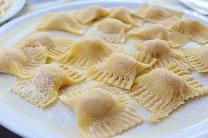 Italian Cooking Class and Wine Tasting in Tuscany - Traveler Reviews and Pricing Details