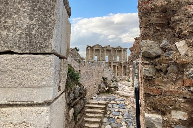Izmir to Private Ephesus - Artemission Temple-Mother Marys House - Pickup and Flexibility