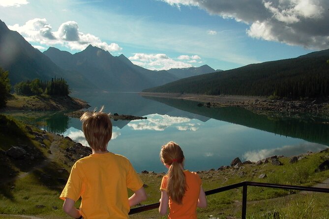 Jasper National Park Tour: Maligne Valley, Medicine Lake and Spirit Island - Booking and Cancellation Details
