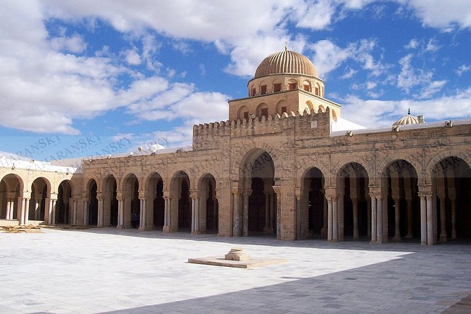 Kairouan and El Jem Private Day Tour With Lunch & Licensed Guide - Tips for an Enhanced Experience