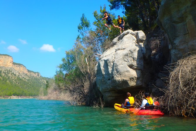 Kayak Routes In A Lake - Scenery and Wildlife
