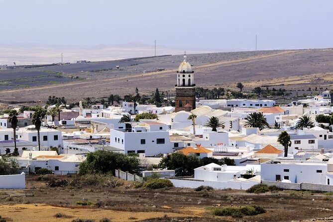 Lanzarote: Corona Volcano, Lava Caves, Cesar Manrique Bus Tour - Additional Information