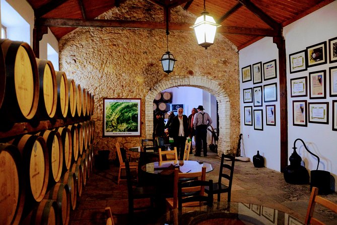 Lisbon's South Sights & Wine - Wine Tasting Experience