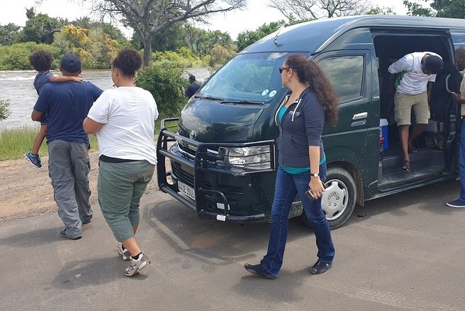 Livingstone Airport Transfers and Shuttles - How to Reserve Your Transfer