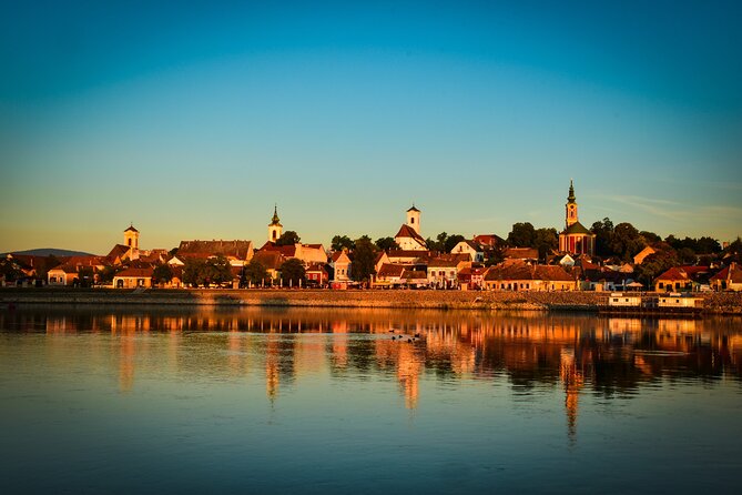 Luxurious, Private Day Cruise With a Water Limousine on the Danube - Sights Along the Danube