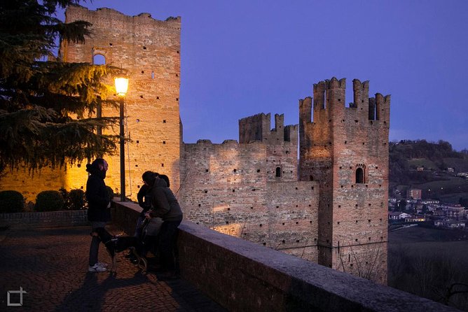 Medieval Villages Tour & Cremona Stradivaris Town, From Milan - Visiting Cremona and Stradivaris
