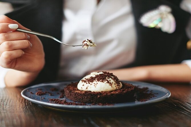 Montreal Small Group Dessert Walking Tour - Booking and Cancellation Policy