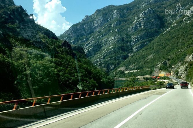 Mostar & Kravica Waterfall: Full-Day Adventure From Sarajevo - Discovering the Breathtaking Kravice Waterfalls