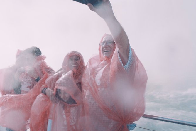 Niagara Falls Canada Tour: Helicopter Ride and Skylon Tower Lunch - Customer Reviews and Feedback