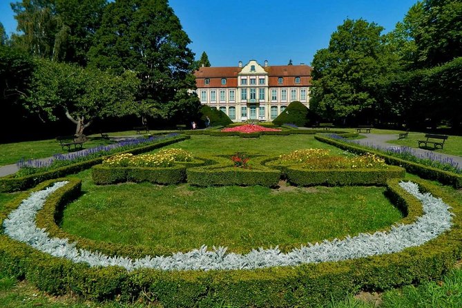Oliwa Cathedral in Gdansk & Trip to Park - 2h Private Trip by Luxury Car - Discovering Oliwa Park