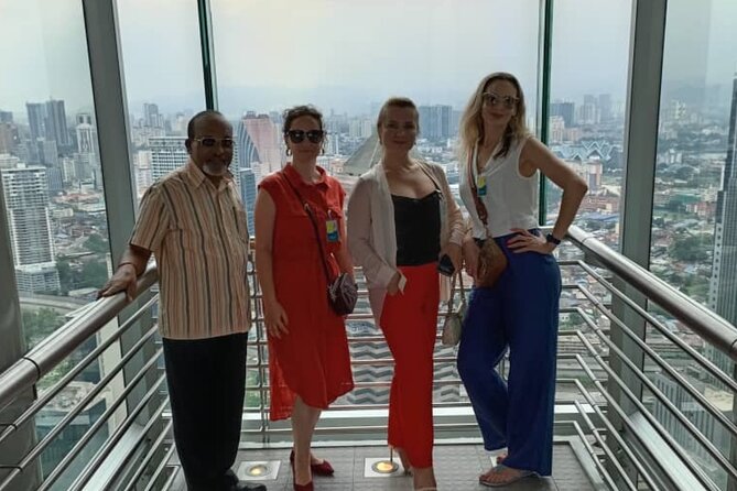 Petronas Twin Tower Skybridge View & Dining Experience Tour With Local Host - What to Expect During the Tour