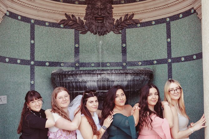 Photoshoot in Budapest Most Amazing Spots - Personalized Meeting and Pickup
