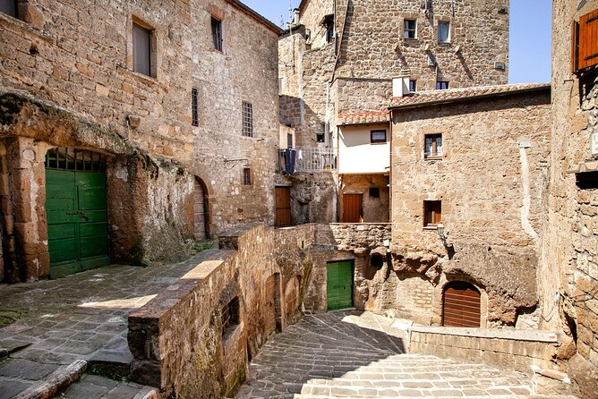 Pitigliano Private Walking Tour - Etruscan Caves and Jewish Museum