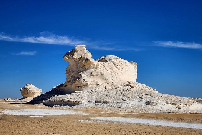 Private 2-Day Tour in Egypt - Exploring the Black and White Deserts