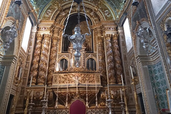 Private Guided Day Tour: Lisbon to Nazaré & Óbidos Medieval Town - Ask Away