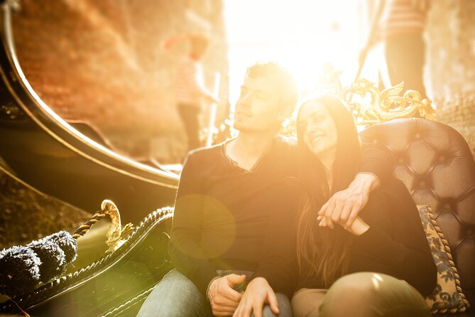 Private Photoshoot on Personal Gondola in Venice - Since You Asked