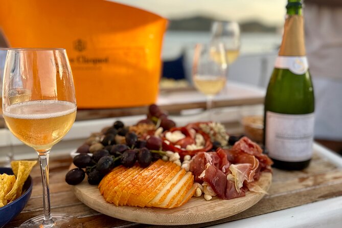 Private Sailing Proposal or Vow Renewal in Lisbon - Flexible Booking and Cancellation