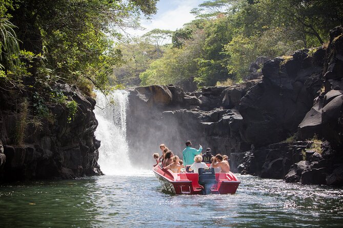 Private Speed Boat to Ile Aux Cerfs Full-Day Incl: Lunch & Transfer - Frequently Asked Questions