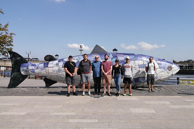 Private Titanic Trail Walking Tour in Belfast With a Local Guide - Discovering Belfasts History
