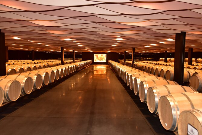 Private Tour on the Route of the Great Wines of Médoc With Visits and Tastings - Tasting the Renowned Wines