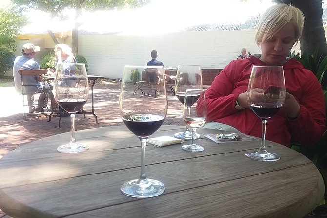 Private Visit to the Wineries Stellenbosch Franschoek From Cape Town Full Day - Reviews and Ratings