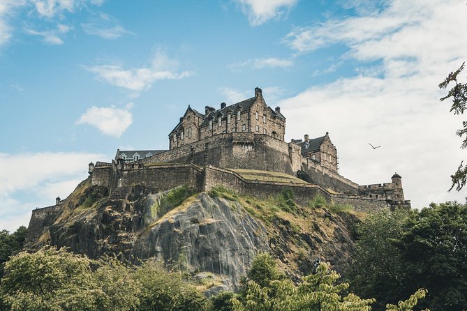 Private Walking Tour: Edinburgh Highlights, Including Entry to Edinburgh Castle - Tips for Your Experience