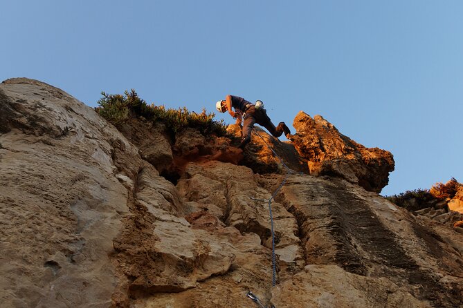 Rock Climbing in Cascais, Lisbon - Getting to the Meeting Point