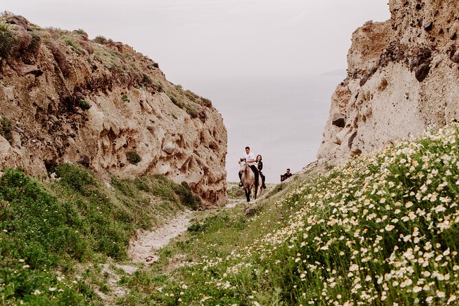 Santorini: Horse Riding on the Caldera Cliff - The Sum Up