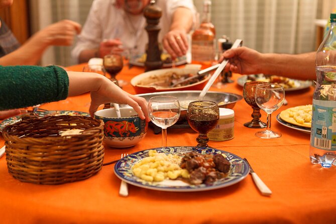 Share a Traditional Meal With Licauw - Guest Reviews