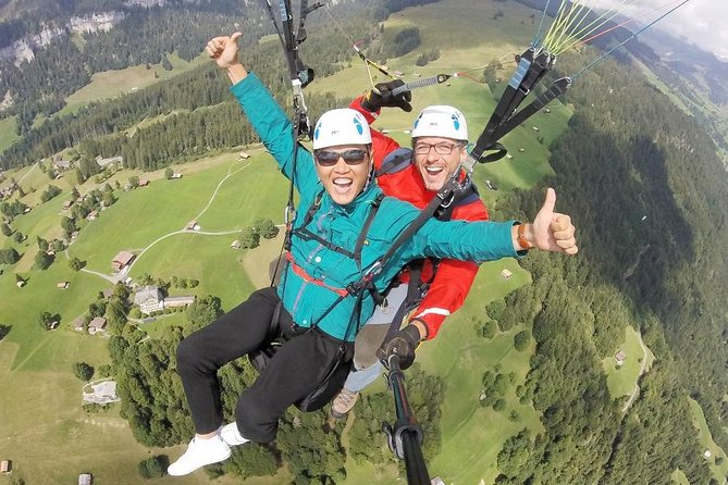 Tandem Paragliding Flight in Lombardy - Post-Flight Wrap-Up and Feedback