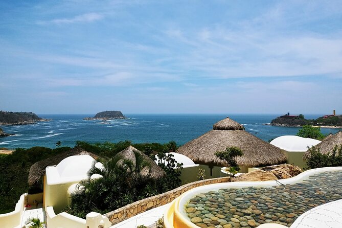 The Bays of Huatulco and Its Beautiful Surroundings Areas. - About the Location