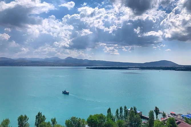 Tour to Yerevan Sevan Dilijan Armenia From Tbilisi 2 Days - Traveler Feedback and Pricing