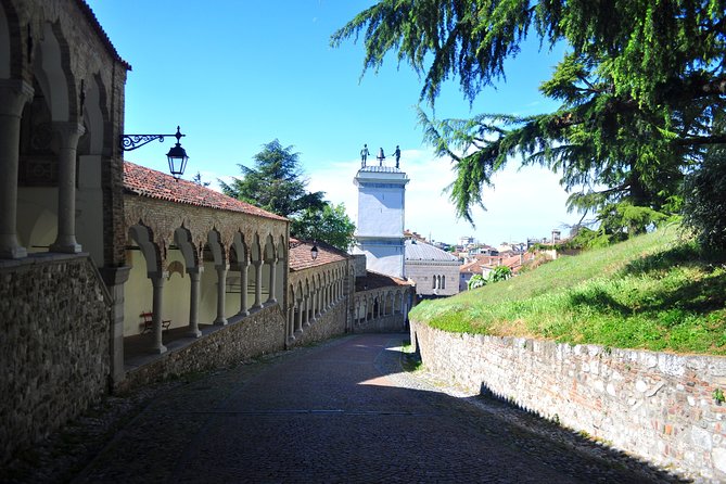 Udine Guided Tour / Walking Tour Udine - Scheduling and Pickup Information