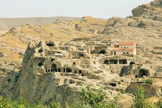 Uplistsikhe Cave-Town and Mtskheta Private Tour With Included Traditional Lunch - Accessibility Information