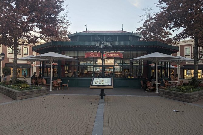 Vancouver Lay Over Shopping (Mc Arthurglen Designer Outlet Mall ) Tour Private - Discovering Designer Brands