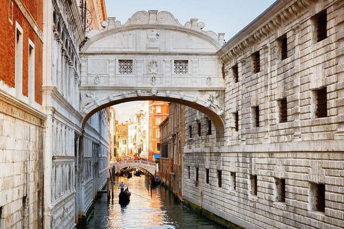 Venice Small Group Walking Tour With Saint Marks With Private Option - Private Tour Option