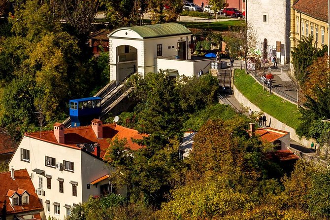 Zagreb GRAND Private Walking Tour - Discovering Dolac Market