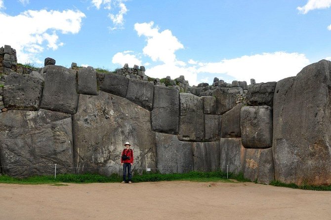 4 Days : Cusco || Machupicchu || Humantay Lake || All Included || - Hiking to Humantay Lake