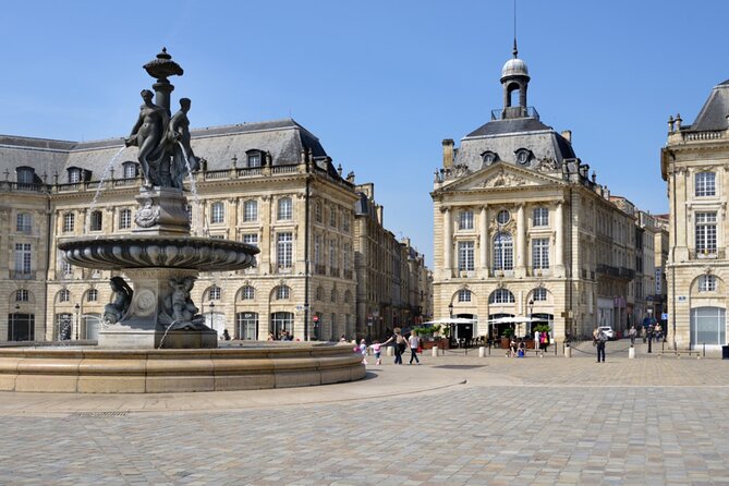 Bordeaux Old Town: Port of the Moon Exploration Game and Tour - How to Get Started