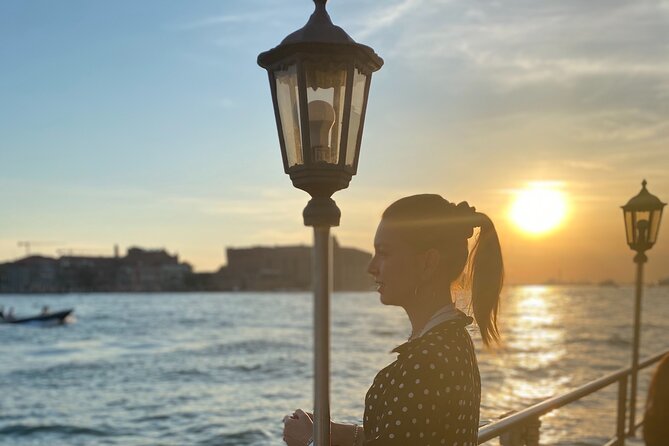 Discover Secrets and Hidden Gems of Venice With a Local: Sightseeing Small Group - Cancellation Policy and Tour Details