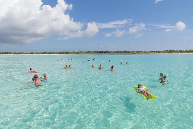 First Lady Private Marine Park Snorkel & Cielo Sandbar Charter - Booking and Availability