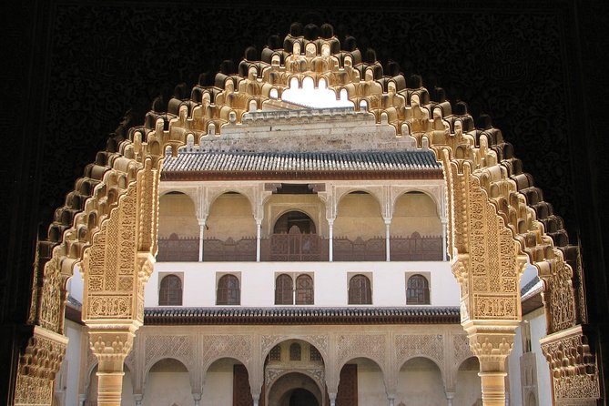 Full Day to Alhambra Palace and Generalife Gardens From Torremolinos - Important Tour Details