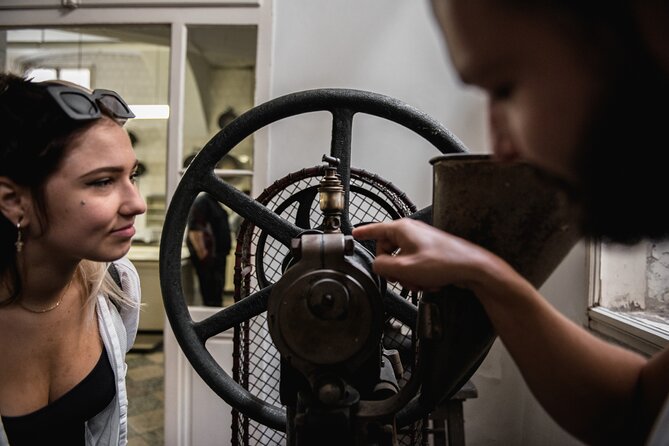 Historical Pharmacy Cellar Guided Tour - Highlights of the Tour