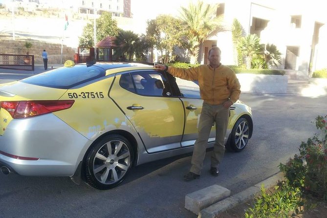 Jordan Tours Luxury Car - Key Highlights