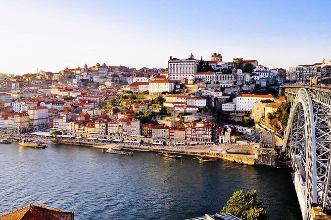 Lisbon to Porto With Stops Óbidos-Nazaré-Fátima-Coimbra-Aveiro - Booking and Participation
