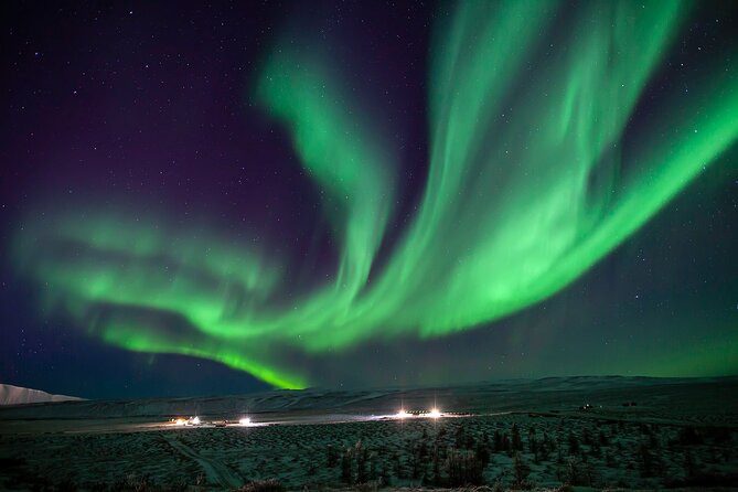 Northern Lights Tour From Husavik - Participant Capacity