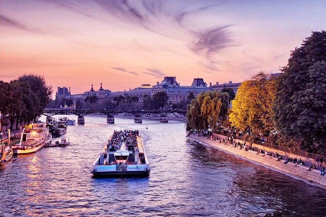 Paris - One Hour Seine River Cruise With Recorded Commentary - Operational Challenges and Responses