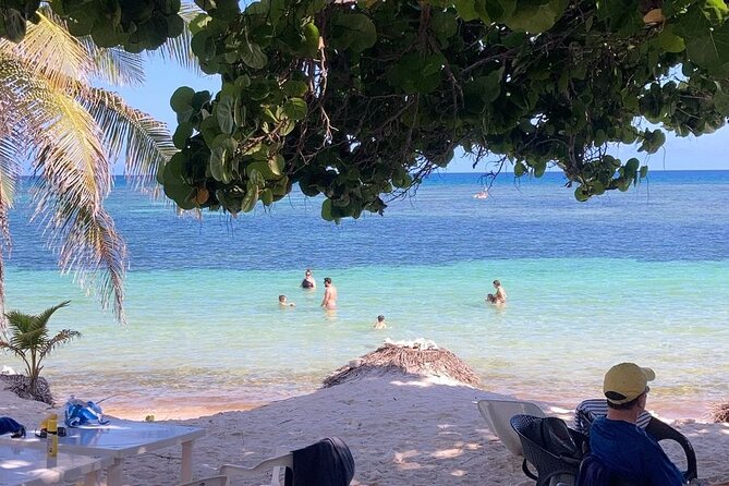 Private Beach, All Inclusive. - Staff and Service Quality