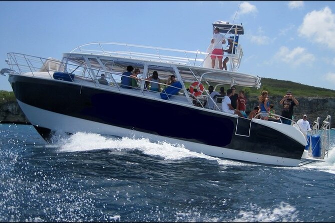 Private Full Day Fun Charter Aboard MV Sea Wolf - Delectable Lunch Onboard